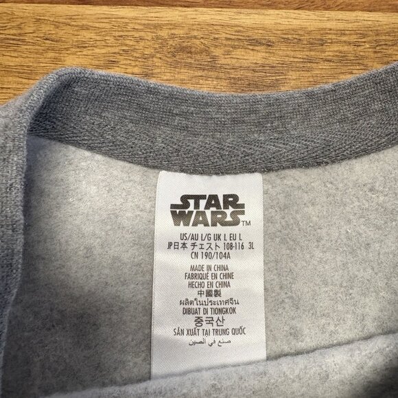 Star Wars Falcon Pizza Smuggler Crew Neck Sweatshirt - Size Large - Picture 2 of 3